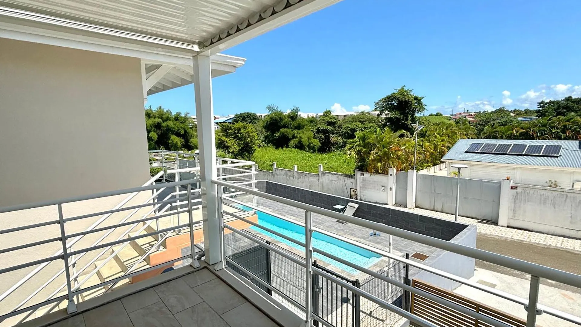 Villa Emeraude - Vue Sur Piscine Et Jacuzzi Prive Baie-Mahault